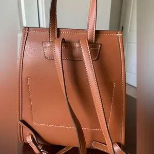 Zara | Bags | Almost New Zara Medium Camel Backpack | Poshmark display picture 3